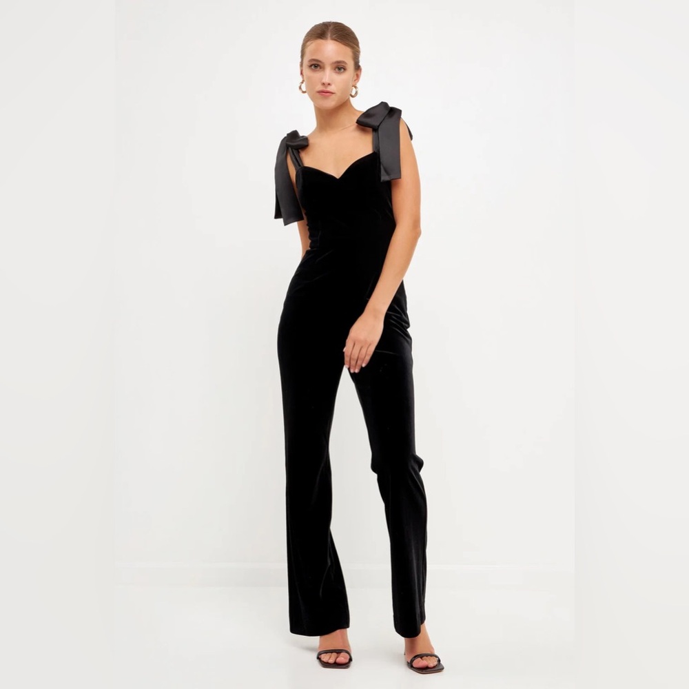 Endless Rose Bow Strap Sweetheart Neck Velvet Jumpsuit